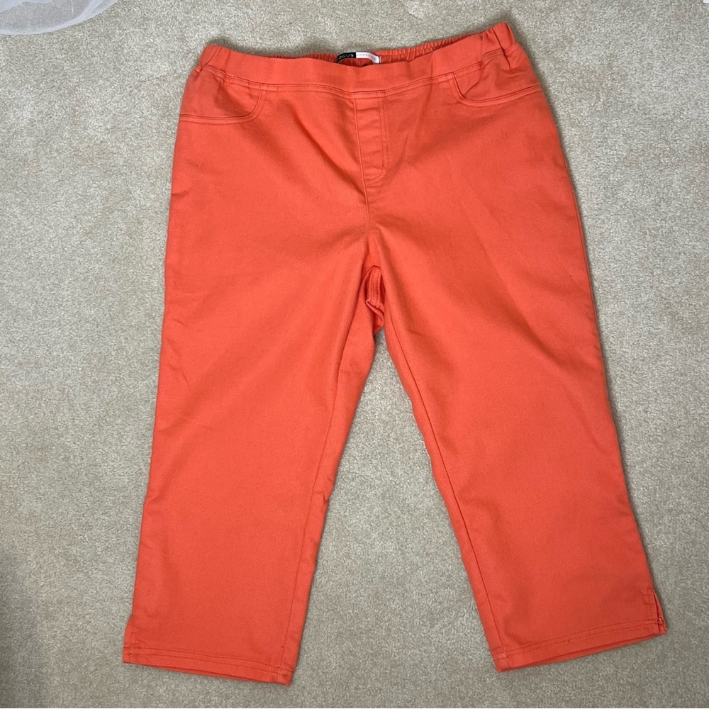 Focus Lifestyle Crop Pants